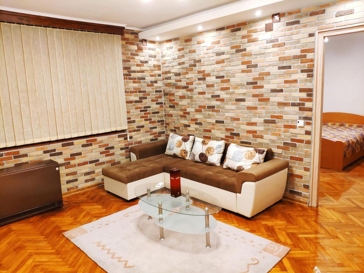 V2 With Love - Vintage Modern And Spacious Belgrade Extérieur photo